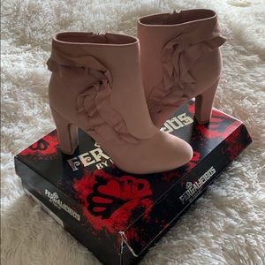 NEVER WORN Fergalicious by Fergie Compton Booties